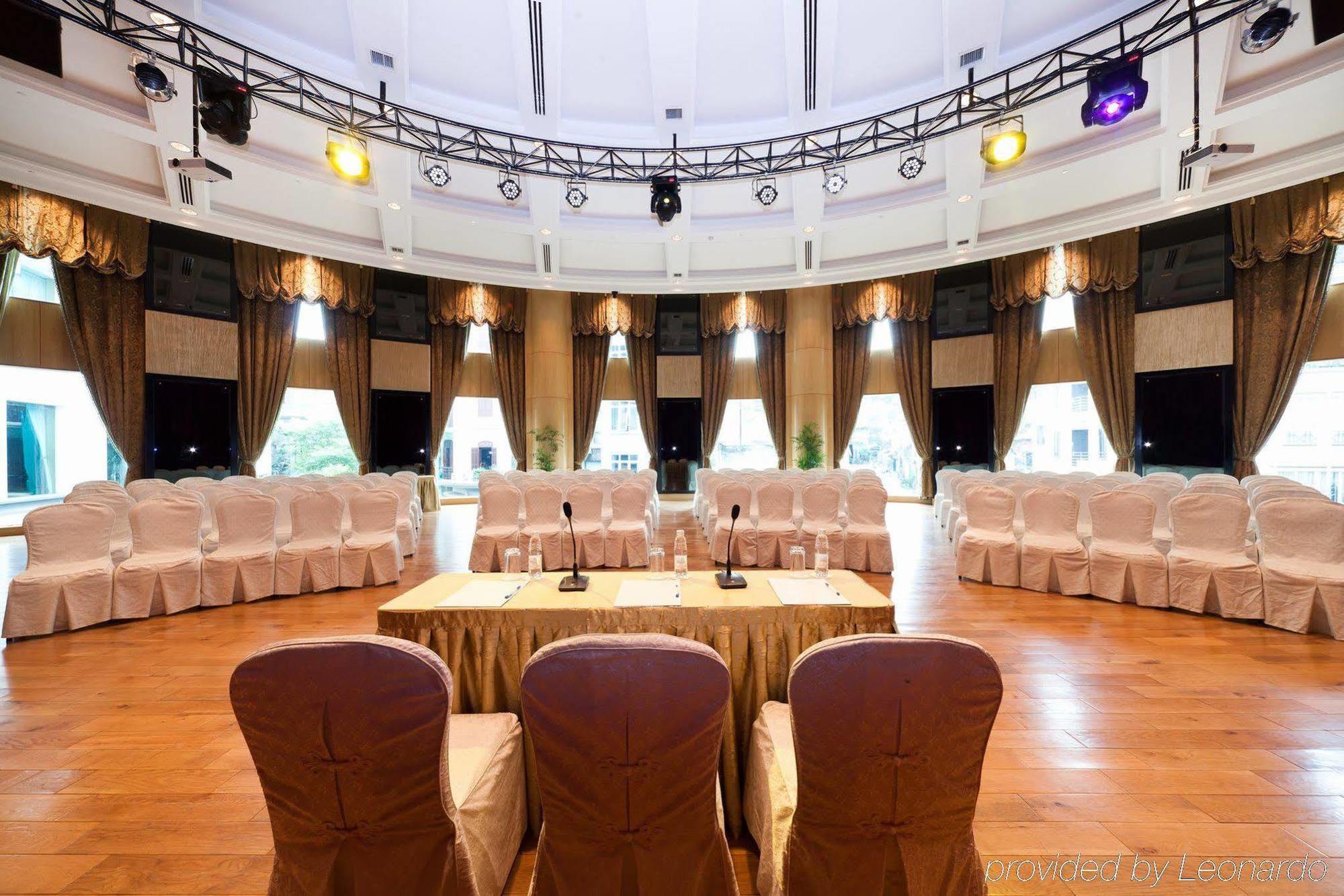 The Hanoi Club Hotel & Residences Exterior foto